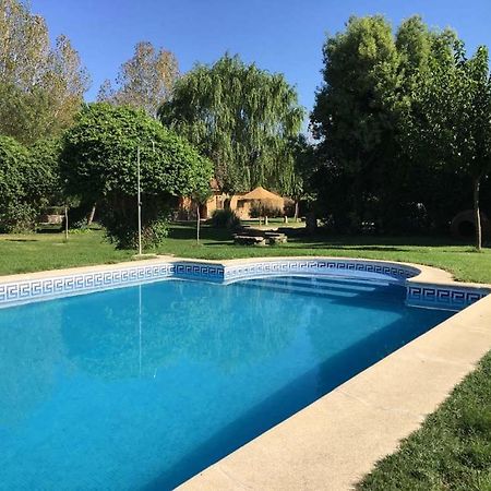 Вілла Complejo Rural La Badia Lucillos Екстер'єр фото